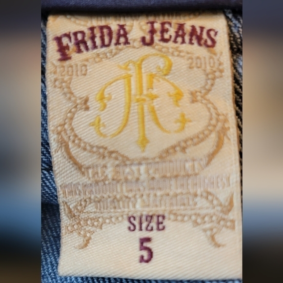 Women's Straight Leg Jeans - Blue - Picture 12 of 15